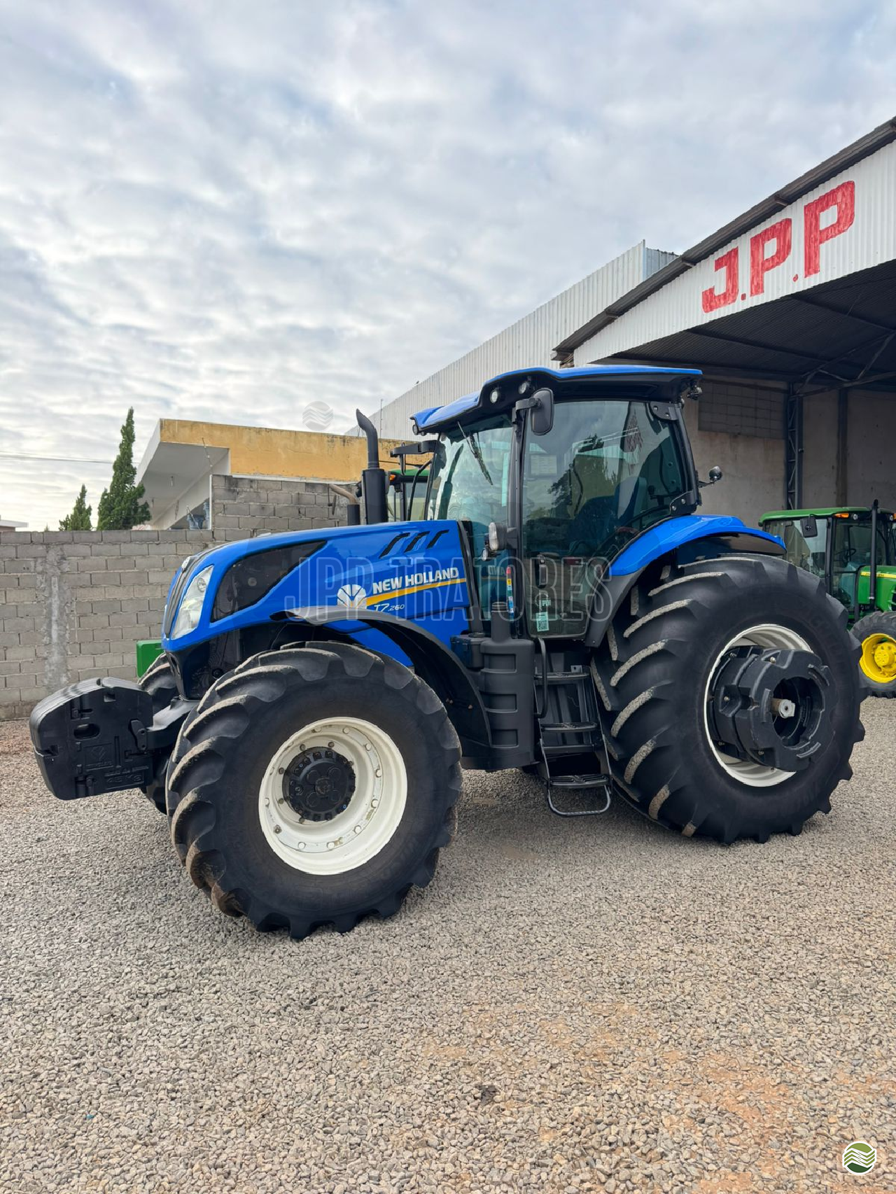 TRATOR NEW HOLLAND NEW T7 260 Tração 4x4 JPP Tratores MONTE ALTO SÃO PAULO SP